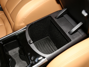 2018280T ԄӺA 5 V g