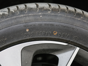 2018280T ԄF 5 V ݆̥ߴ