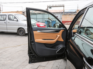 2018280T ԄF 5 V {λ܇T