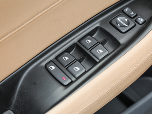 2018280T ԄF 5 V {܇ƅ^	