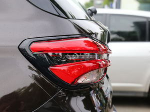 2018280T ԄӺA 5 V ^