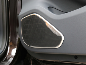 2018280T ԄӺA 5 V g