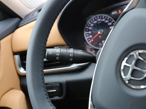 2018280T ԄӺA 5 V п؅^