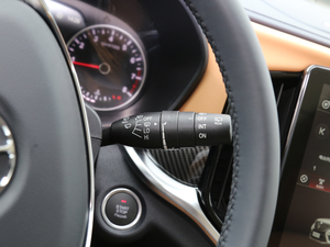 2018280T ԄӺA 5 V п؅^