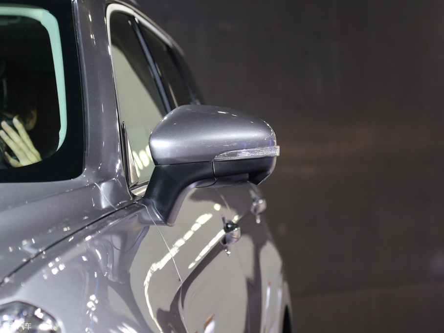 2018�����AV6 1.5T �ԄӼo����