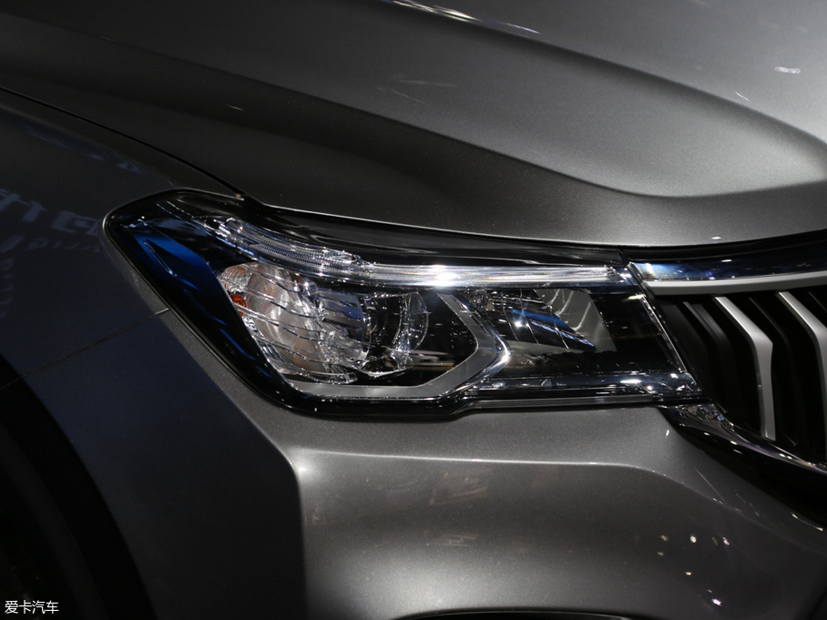 2018�����AV6 1.5T �ԄӼo����