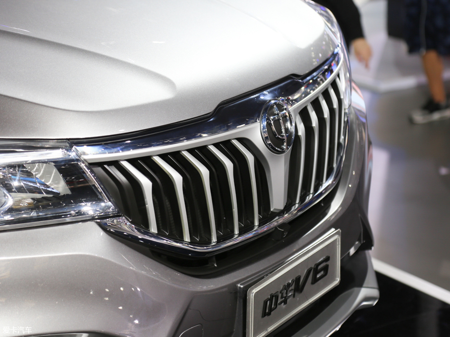 2018�����AV6 1.5T �ԄӼo����