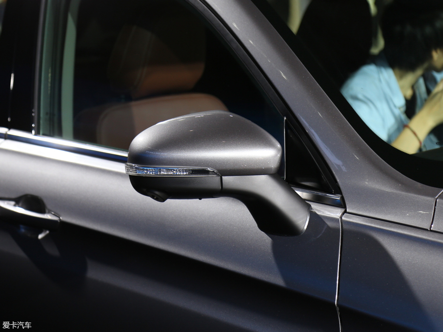 2018�����AV6 1.5T �ԄӼo����