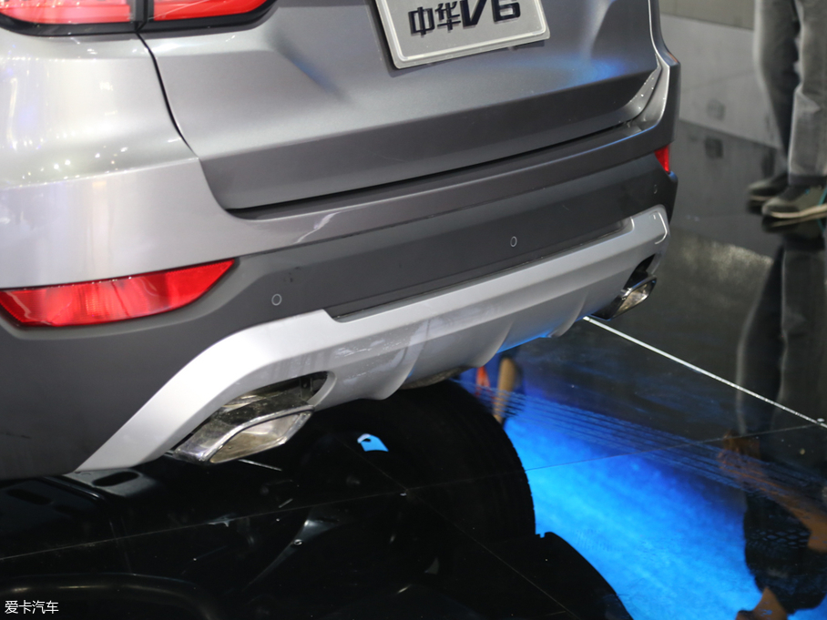 2018�����AV6 1.5T �ԄӼo����