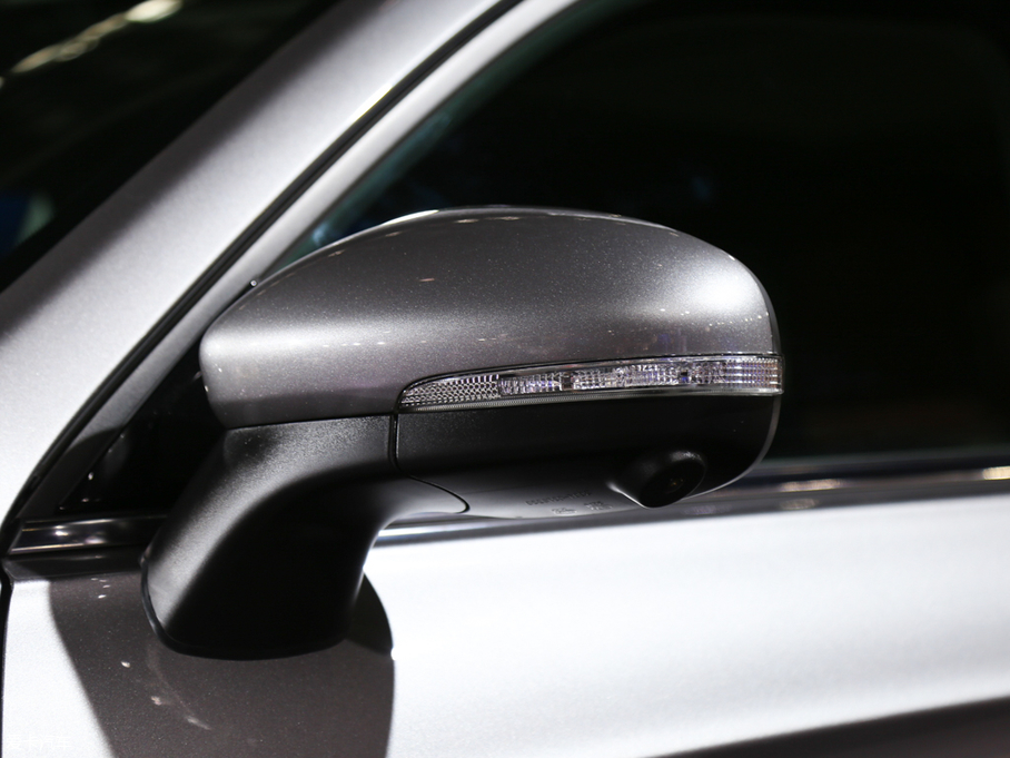 2018�����AV6 1.5T �ԄӼo����