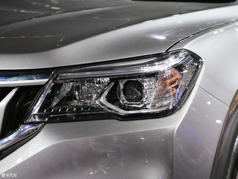 2018�����AV6 1.5T �ԄӼo����