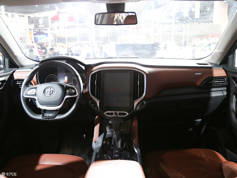 2018�����AV6 1.5T �ԄӼo����