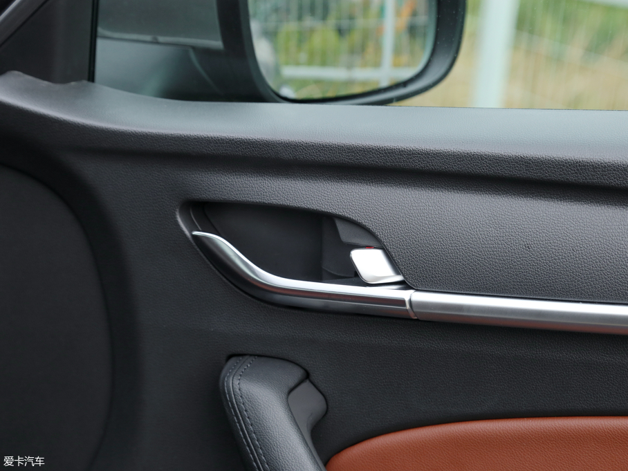 2018AV6 1.5T ք(dng)A