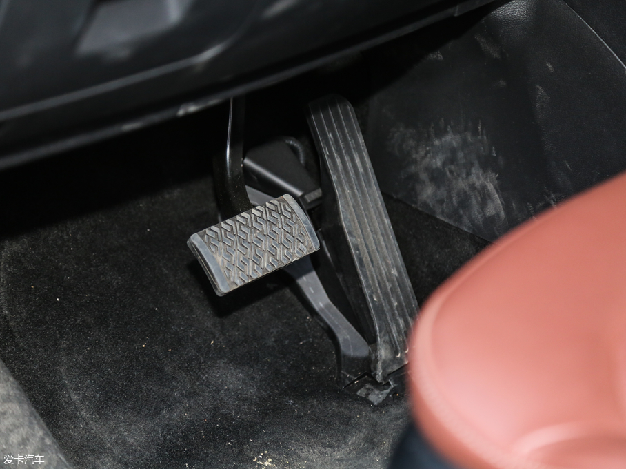 2018�����AV6 1.5T �ԄӼo����