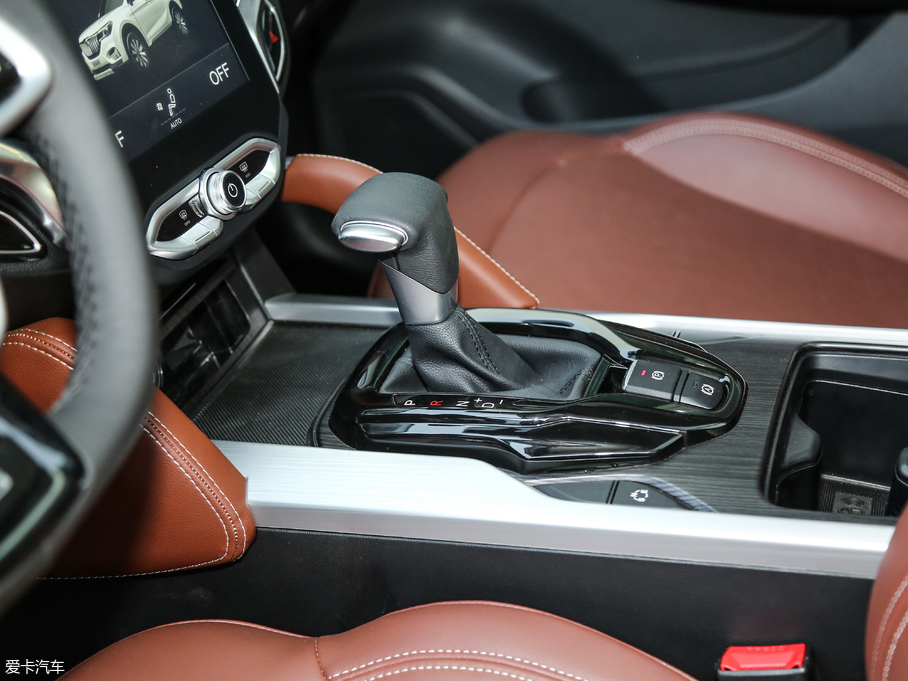 2018�����AV6 1.5T �ԄӼo����