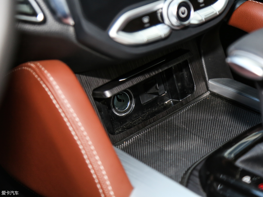 2018�����AV6 1.5T �ԄӼo����