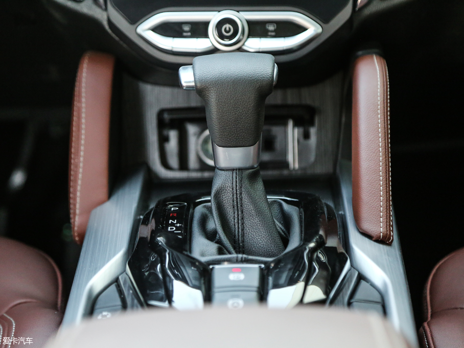 2018�����AV6 1.5T �ԄӼo����