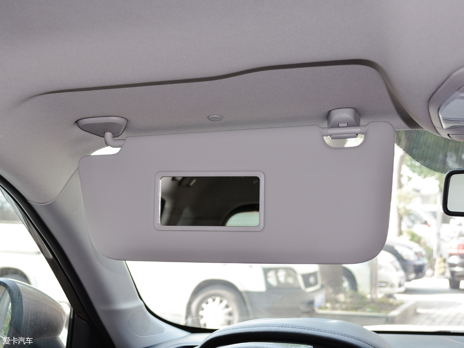 2018�����AV6 1.5T �ք�(d��ng)��Ӣ��