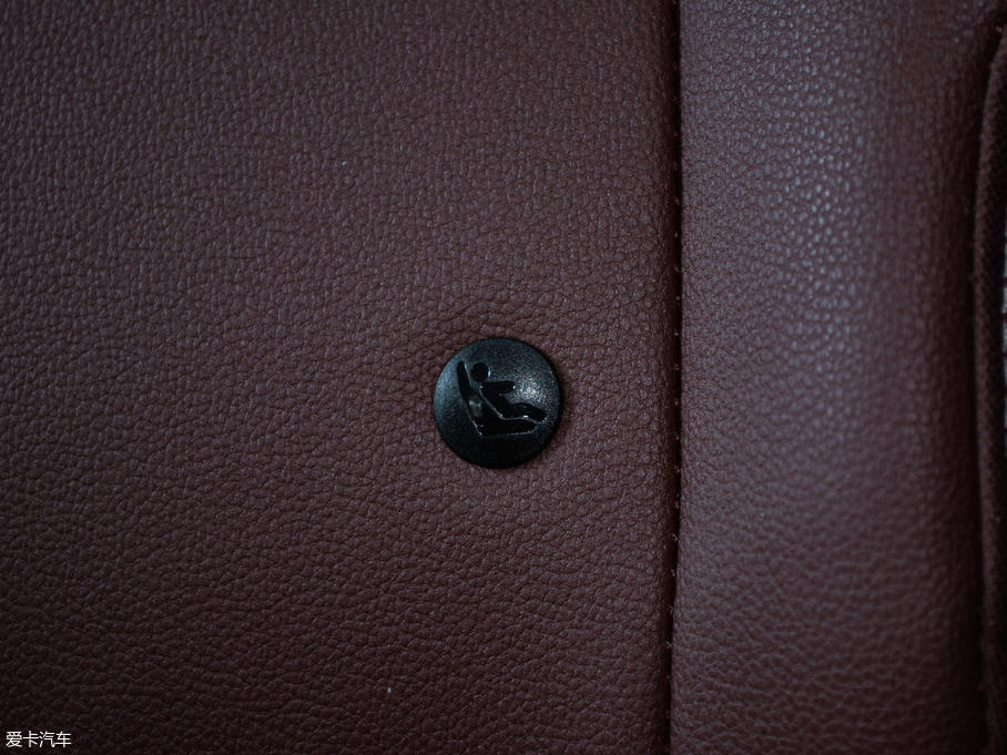 2018�����AV6 1.5T �ք�(d��ng)��Ӣ��