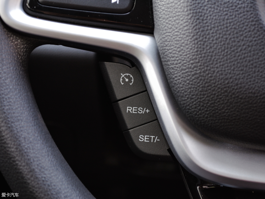 2018�����AV6 1.5T �ք�(d��ng)��Ӣ��