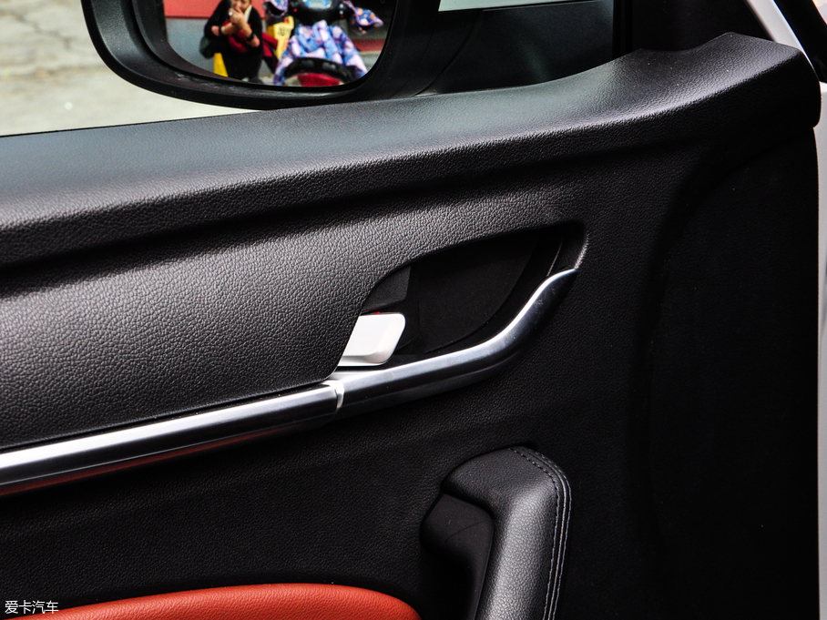 2018AV6 1.5T Ԅ(dng)A