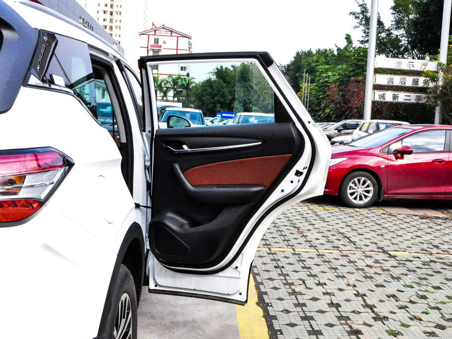 2018AV6 1.5T Ԅ(dng)A