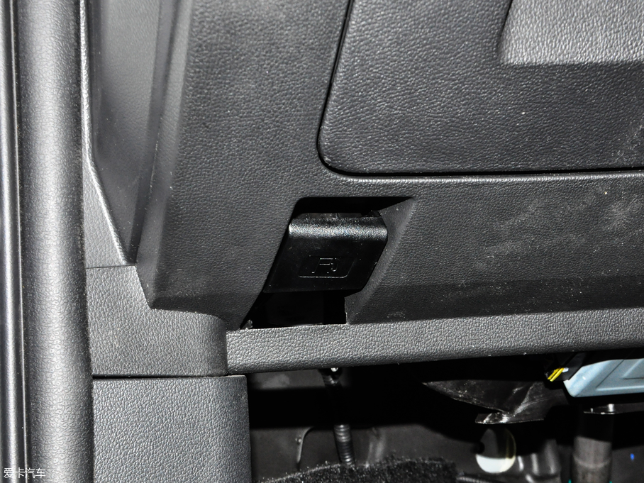 2018AV6 1.5T Ԅ(dng)A