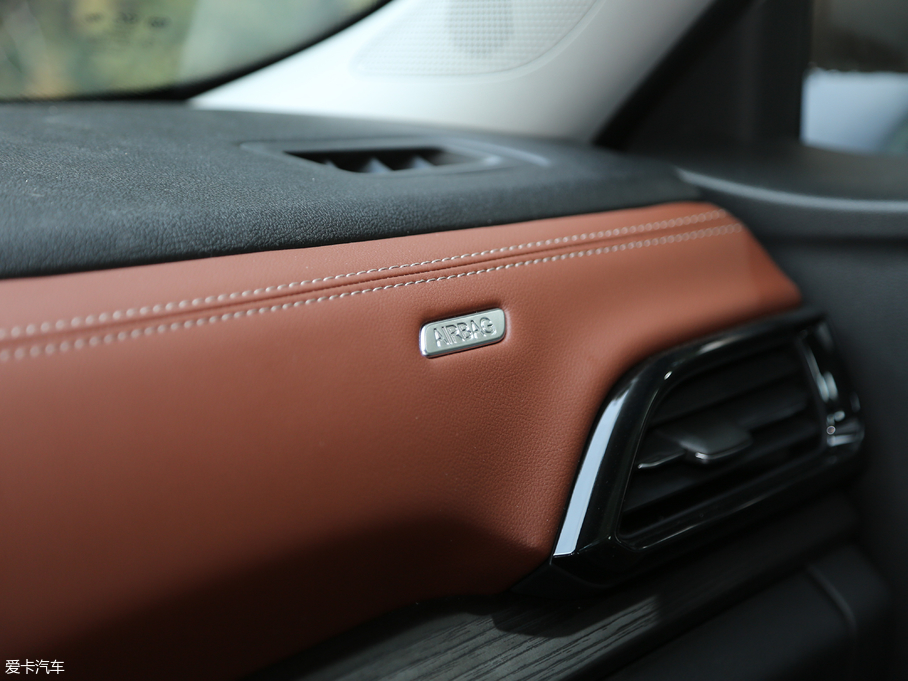 2018�����AV6 1.5T �ք����F��