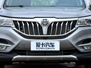 2018款1.5T 手动豪华型 中网