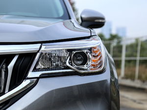 2018款1.5T 手动豪华型 大灯