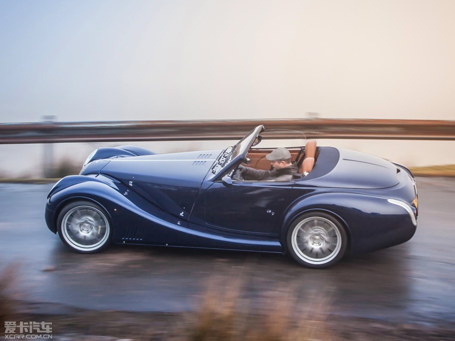 2015ĦAero 8 4.8L ˜