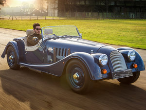 2016celebrates 80th anniversary w^