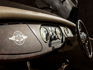 2016celebrates 80th anniversary п؅^