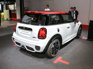 20182.0T JOHN COOPER WORKS w^