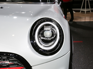 20182.0T JOHN COOPER WORKS 