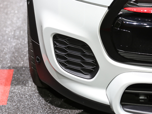 20182.0T JOHN COOPER WORKS ^