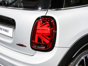 20182.0T JOHN COOPER WORKS (x)(ji)^