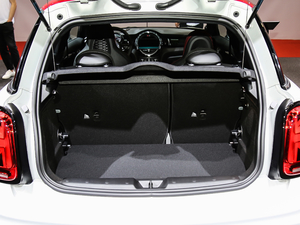 20182.0T JOHN COOPER WORKS g