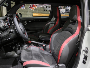 20182.0T JOHN COOPER WORKS {