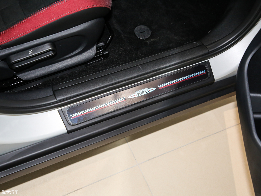 2019MINI JCW CLUBMAN OͰ