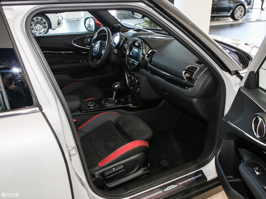 2019MINI JCW CLUBMAN OͰ