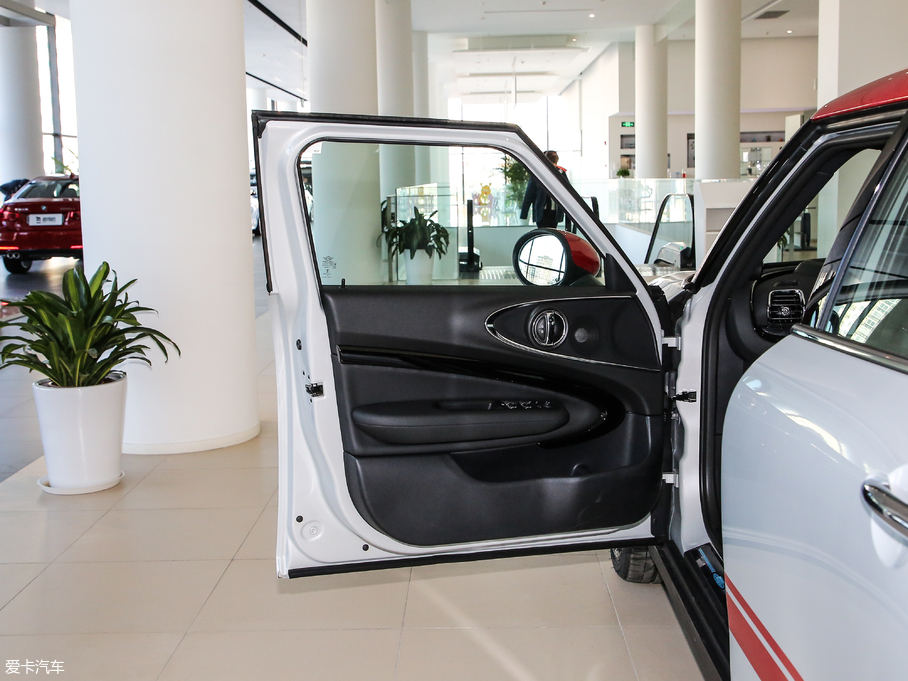 2019MINI JCW CLUBMAN OͰ