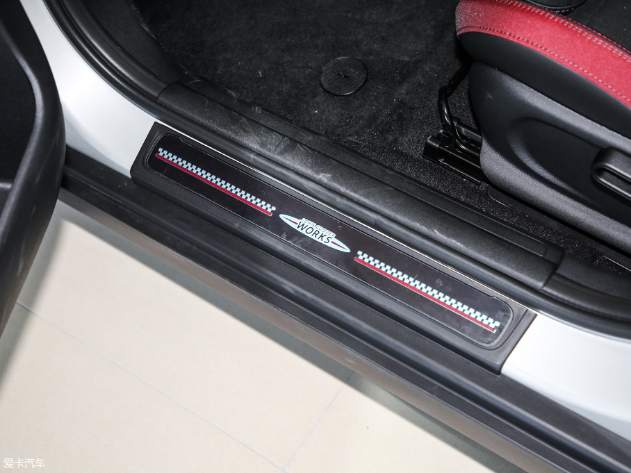 2019MINI JCW CLUBMAN OͰ