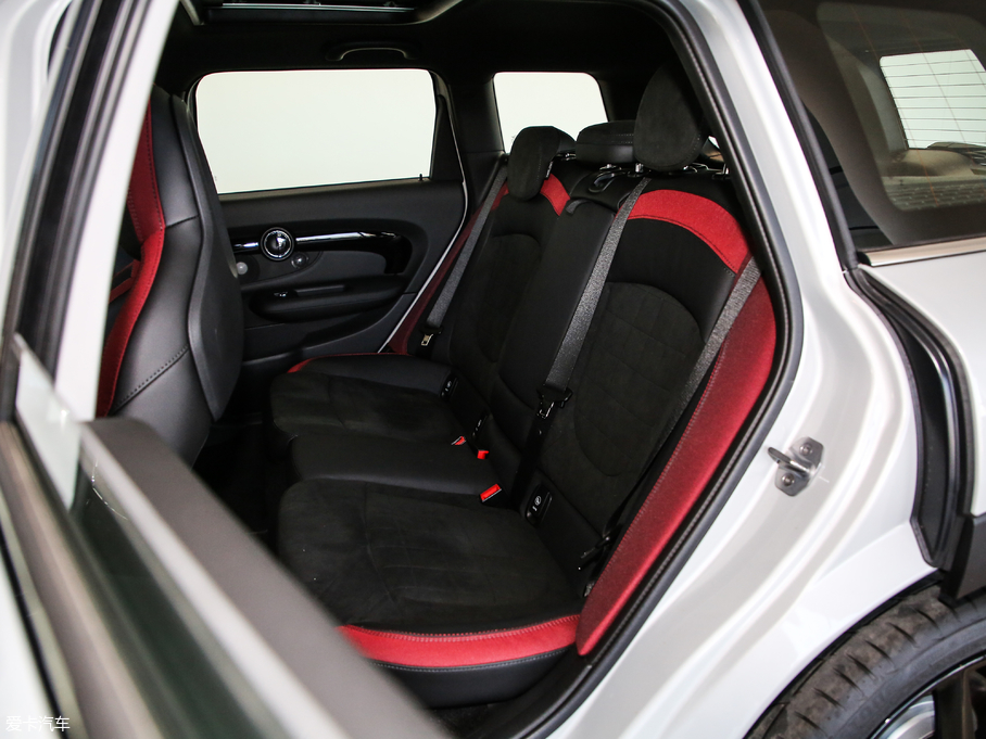 2019MINI JCW CLUBMAN OͰ