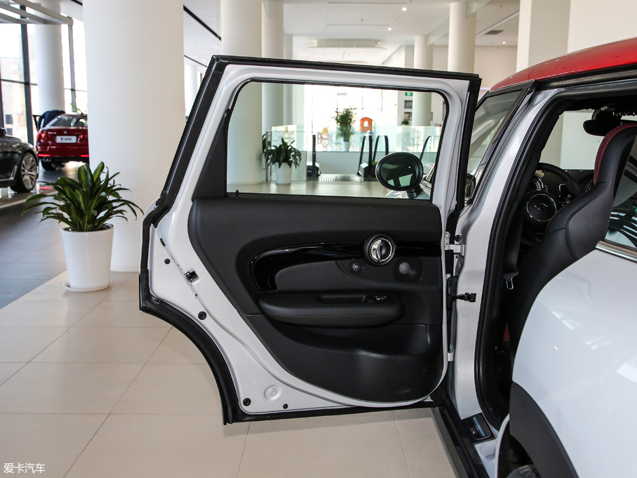 2019MINI JCW CLUBMAN OͰ