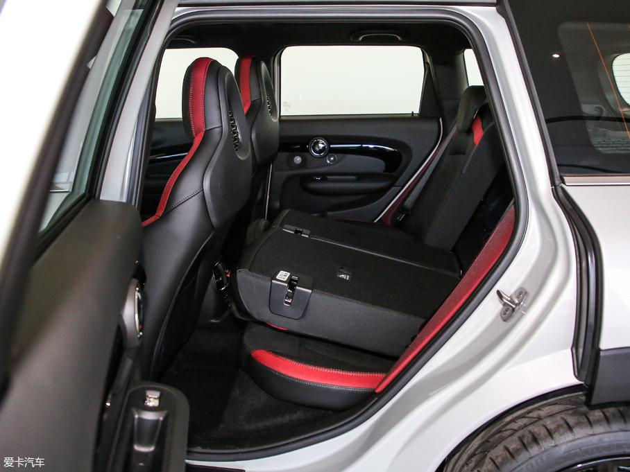 2019MINI JCW CLUBMAN OͰ