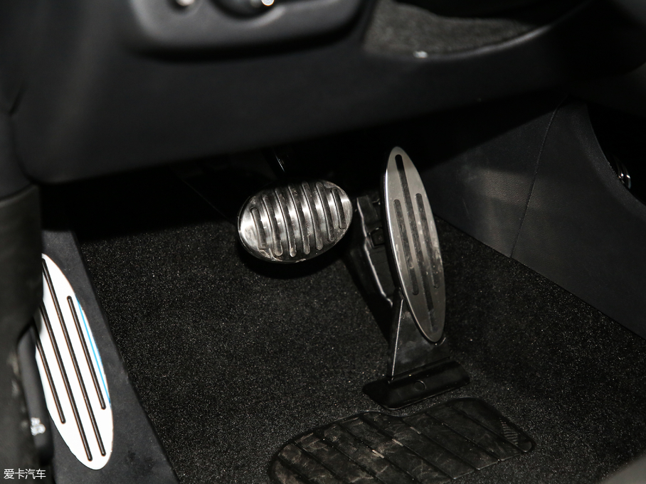 2019MINI JCW CLUBMAN OͰ