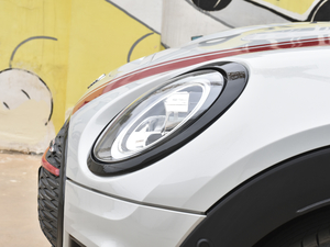 20212.0T JOHN COOPER WORKS ^