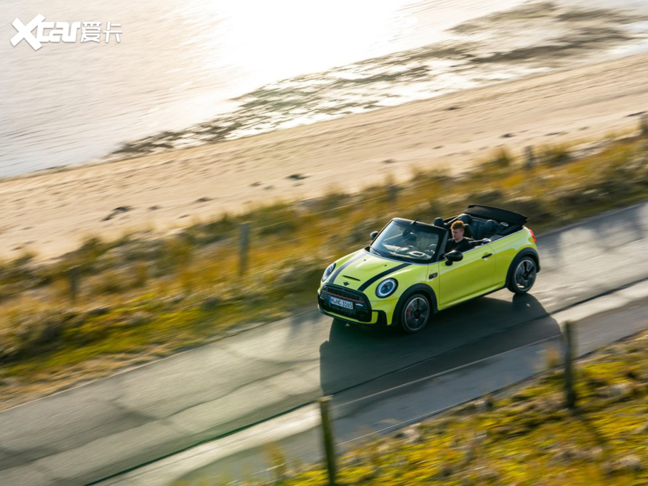 2021��MINI JCW JOHN COOPER WORKS Cabrio �W�ް�