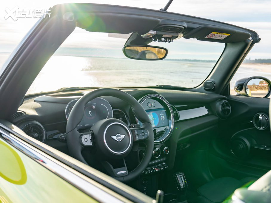 2021��MINI JCW JOHN COOPER WORKS Cabrio �W�ް�